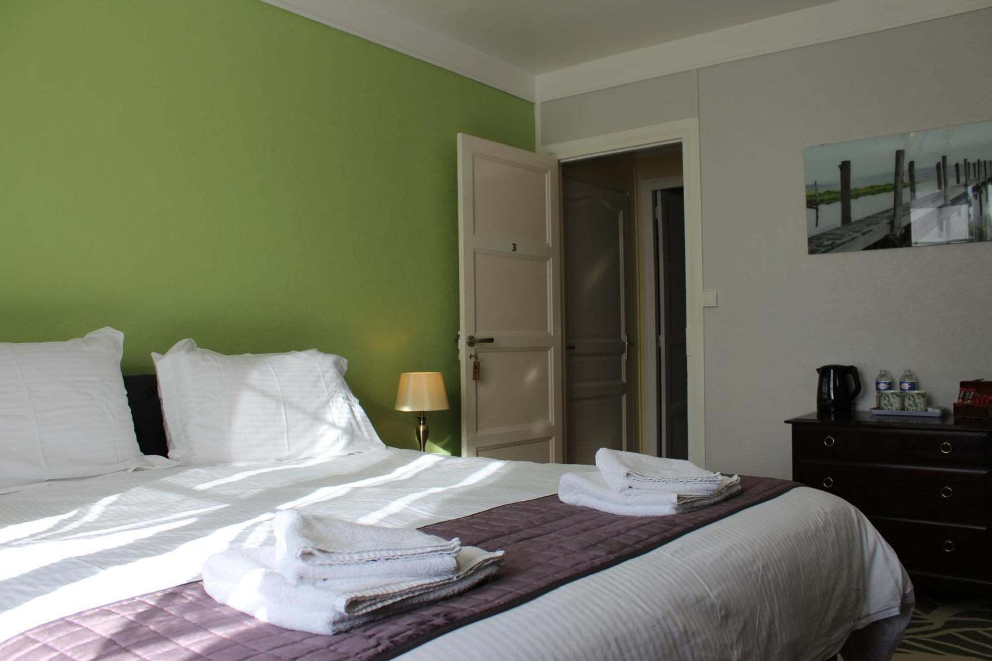 Le Clos Castel Raids Dış mekan fotoğraf